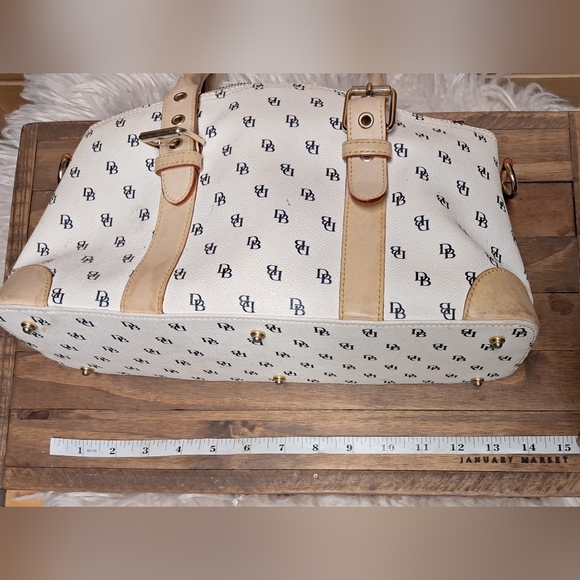 Vintage Dooney & Bourke Domed Satchel And Matching Accessories - Picture 8 of 10